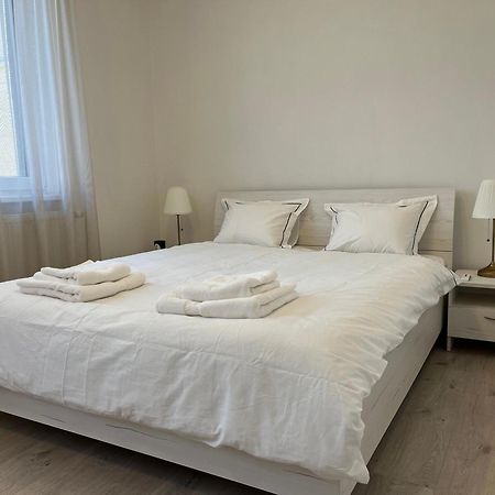 Elegant Escape Apartment I - City Centre Μπρατισλάβα Εξωτερικό φωτογραφία