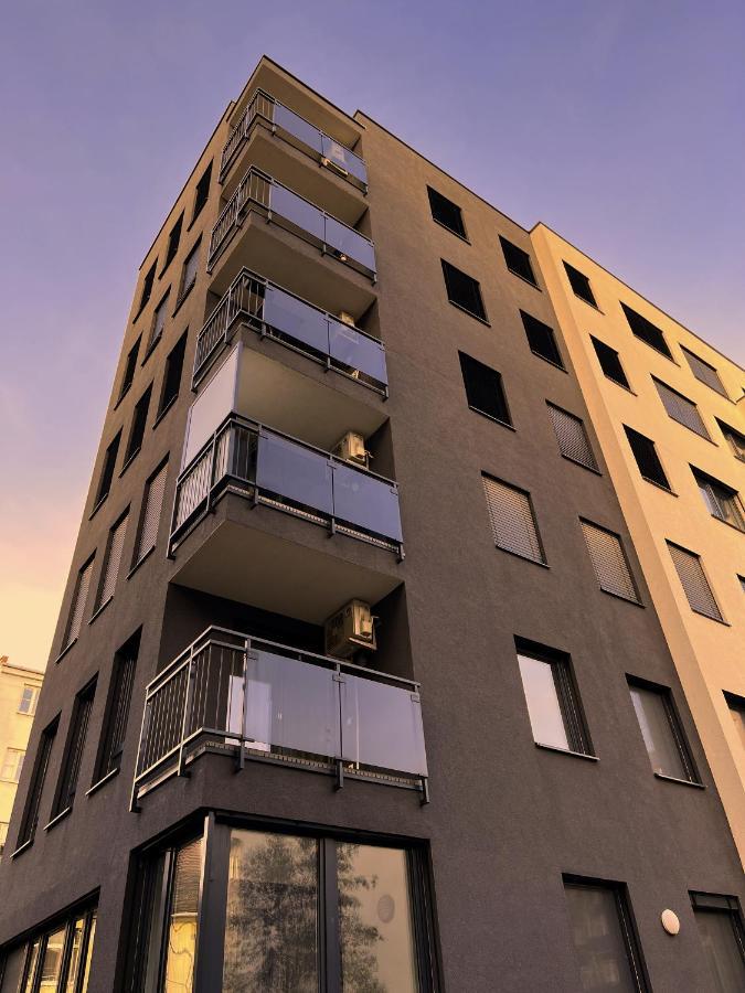 Elegant Escape Apartment I - City Centre Μπρατισλάβα Εξωτερικό φωτογραφία